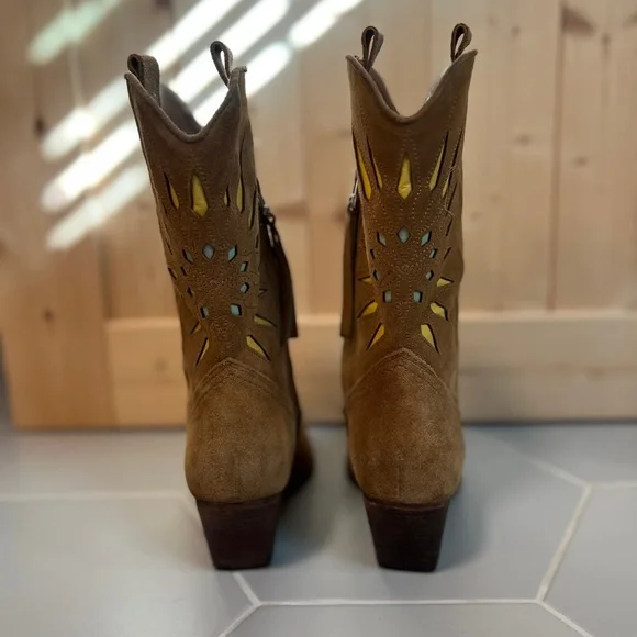 GOLO WOMEN'S CONTRASTING INLAID SUN WESTERN BOOTS - ROUND TOE - Picture 7 of 9